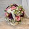 Flower box plný růží v pestrých barvách růžové a bordó
