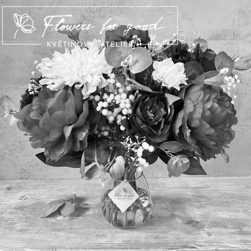 Dekorace s realistickým efektem "umělé vody"