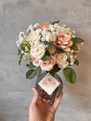 Láska plná růží ve skle s "umělou vodou"