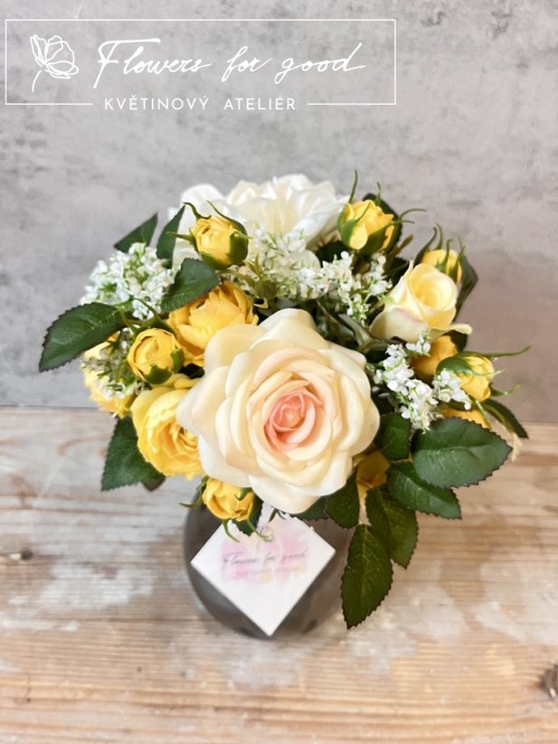 Láska plná růží ve skle s "umělou vodou"